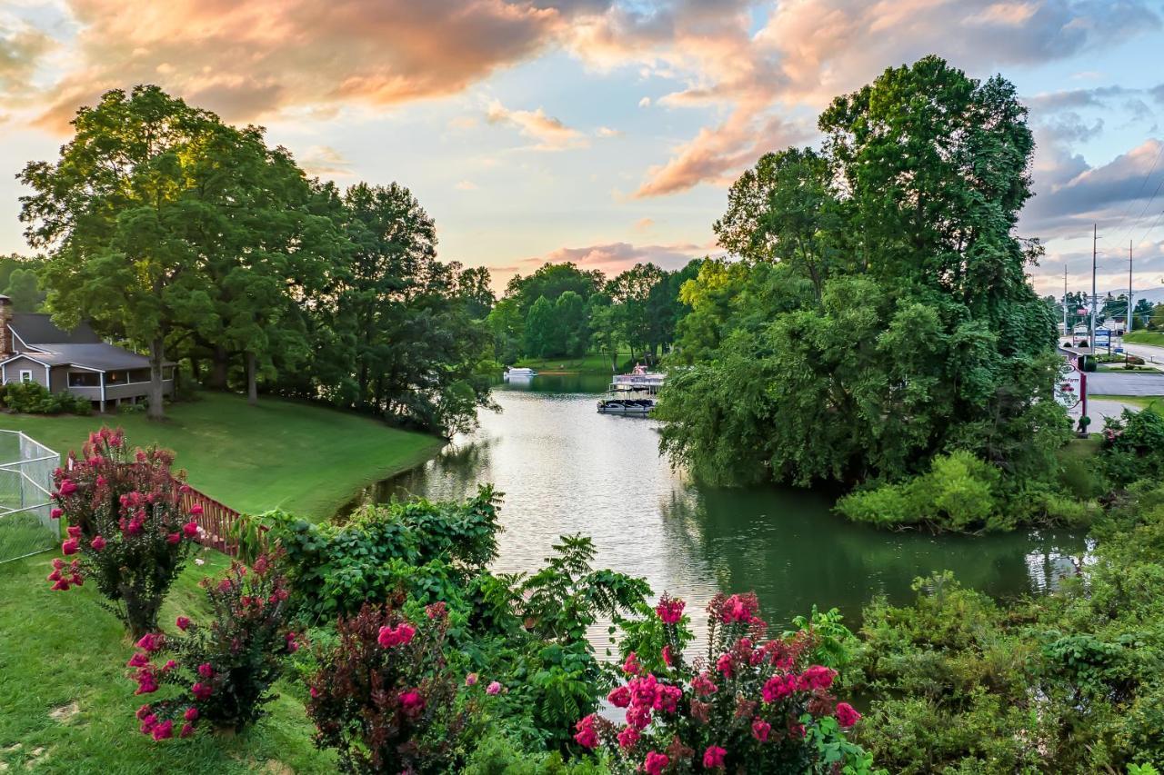 Retreat On The Lake Hiawassee Exterior foto