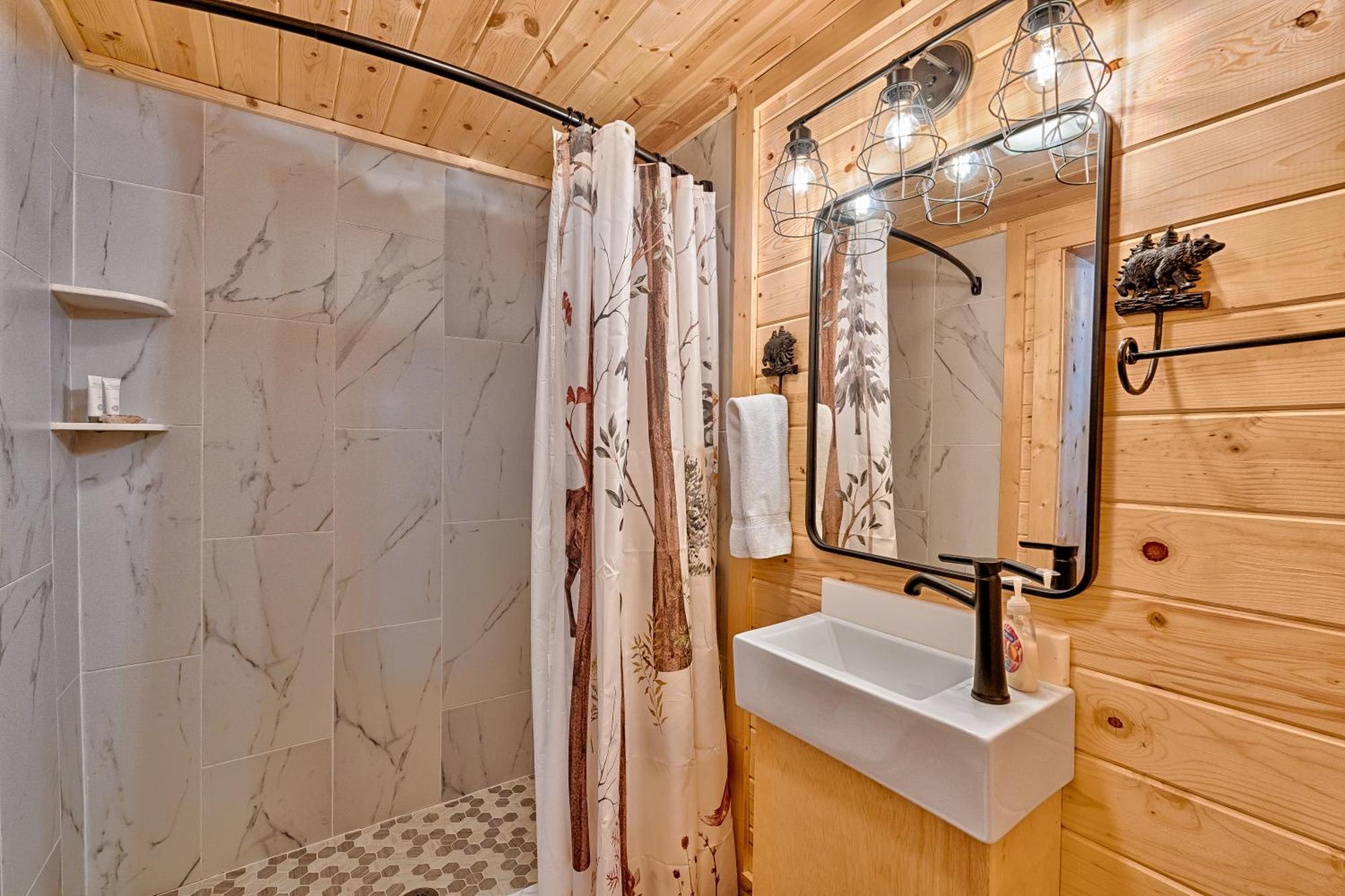 Retreat On The Lake Hiawassee Exterior foto